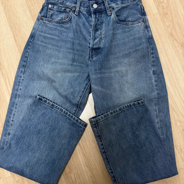 [BUNJANG] Outstanding 30s Wide Selvedge Denim Light Blue / 아웃스탠딩 30s 와이드 셀비지 데님 30사이즈 라이트블루