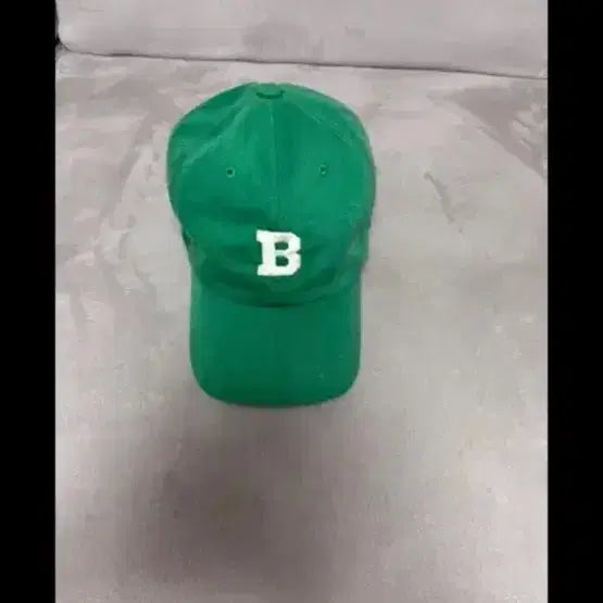 [BUNJANG] Born to Win 'B' Logo Vivid Green Ball Cap / 본투윈 B 로고 그린 볼캡 모자