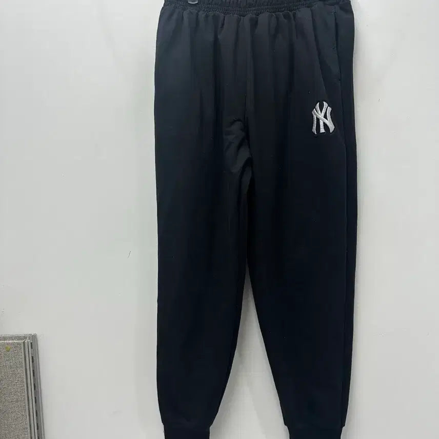 [BUNJANG] MLB Black Training Pants Size M / [만원빈티지 최저가]MLB 트레이닝 팬츠 M