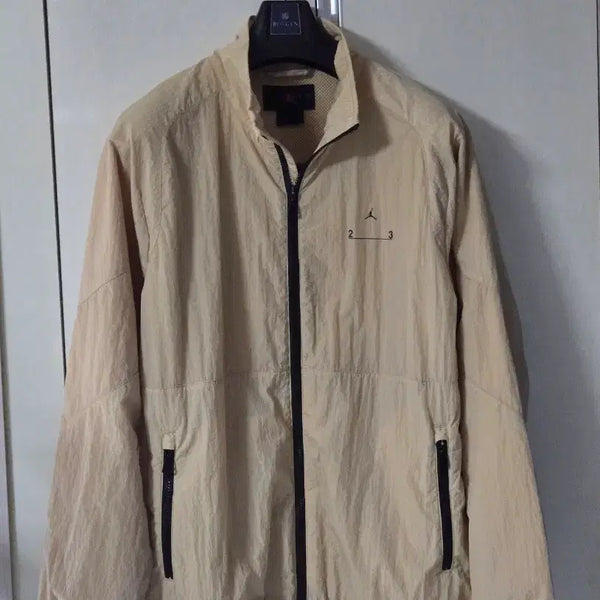 [BUNJANG] Jordan 23 Windbreaker Jacket (Men's) Size L-XL / (최상급)조던 23 바람막이 자켓(남)100~105