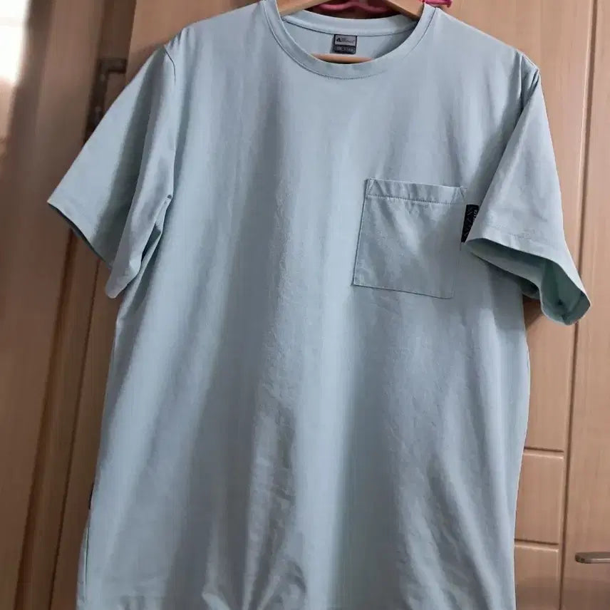 [BUNJANG] Pocket Short Sleeve T-Shirt Sky Blue / 포켓 반팔 티셔츠 하늘색
