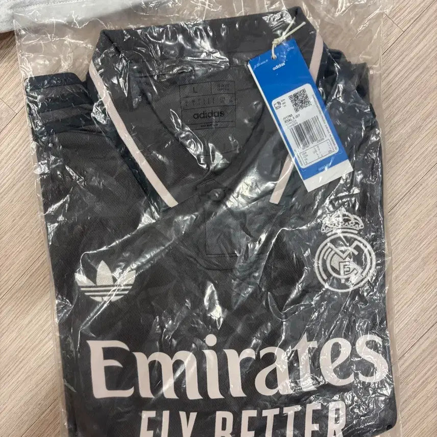 [BUNJANG] Real Madrid 24/25 Third Kit - Men's L (Sealed) / [해외 L] 24/25 레알마드리드 써드 미개봉 새상품