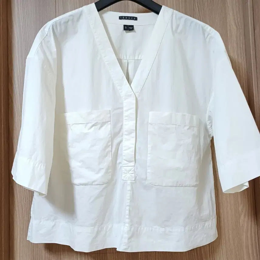 [BUNJANG] Theory Cream Cropped Boxy Shirt / theory 띠어리 셔츠