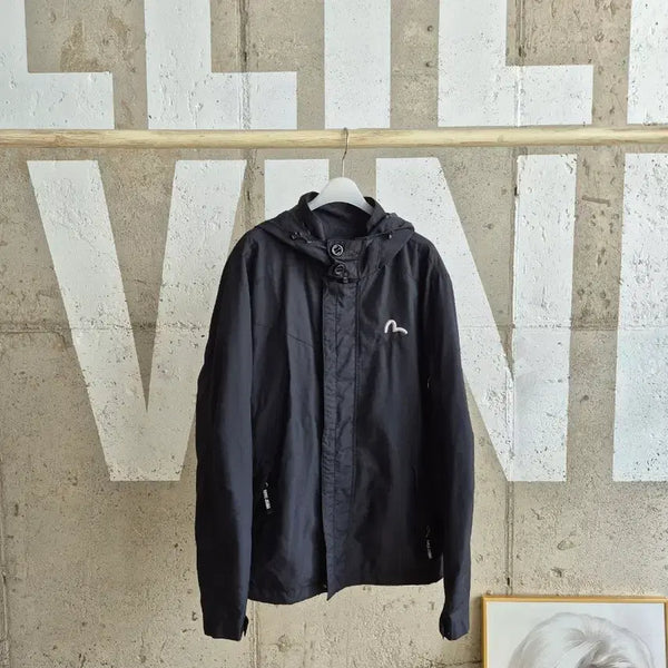 [BUNJANG] EVISU Black Hooded Zip-Up Jacket (M/L) / EVISU 검정색 후드 집업 자켓(M/L