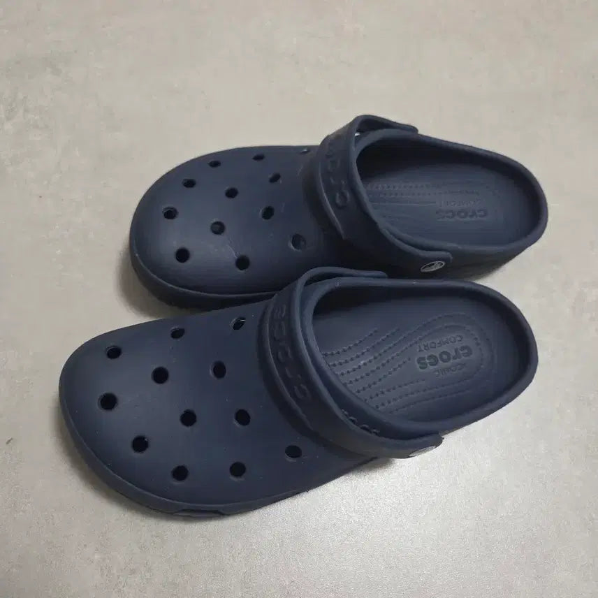 [BUNJANG] Crocs Classic Clog Navy M8 (260mm) / 크록스 클래식 클로그 네이비 M8  260