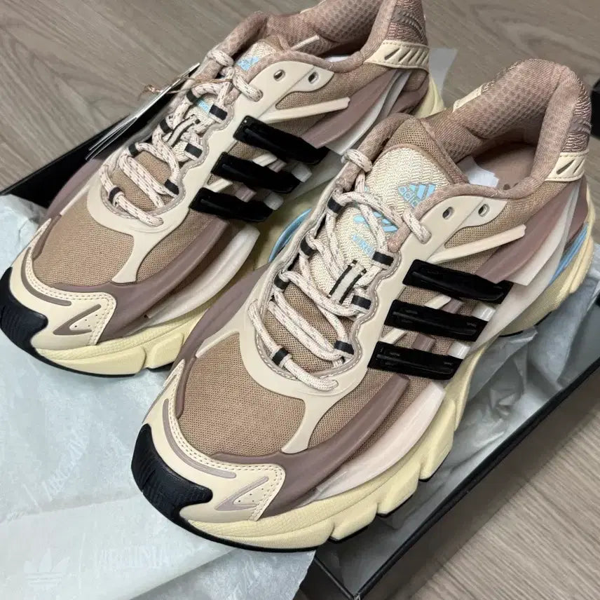 [BUNJANG] Adidas Pharrell Jellyfish Sneakers US 11 / 아디다스 퍼렐 젤리피쉬 290 새상품