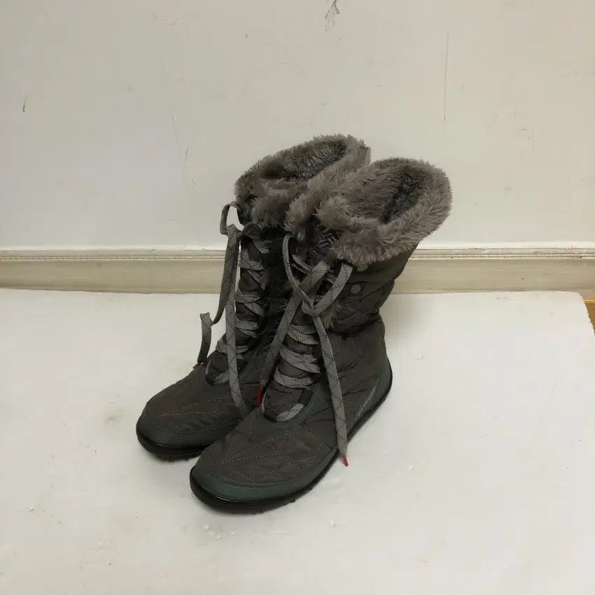 [BUNJANG] Columbia Waterproof Boots (245mm) / 컬럼비아 방한 부츠 245MM@9922