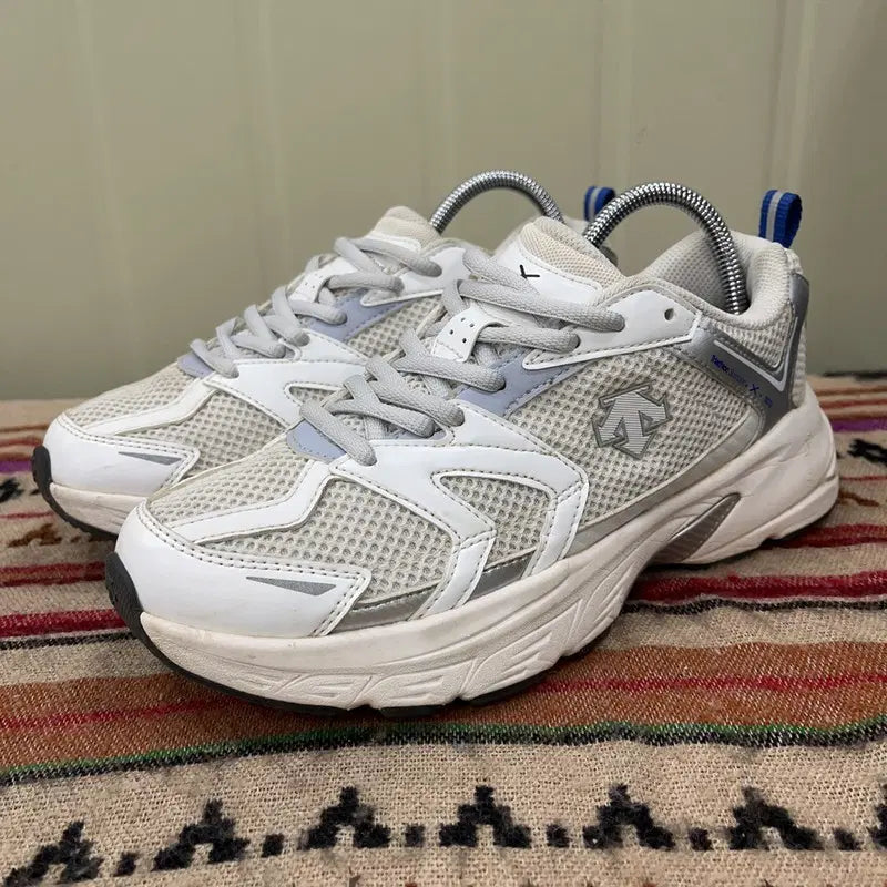 [BUNJANG] Descente Dimarathon Sneakers 245 X03384 / 데상트 디마라톤 스니커즈 운동화 245 X03384