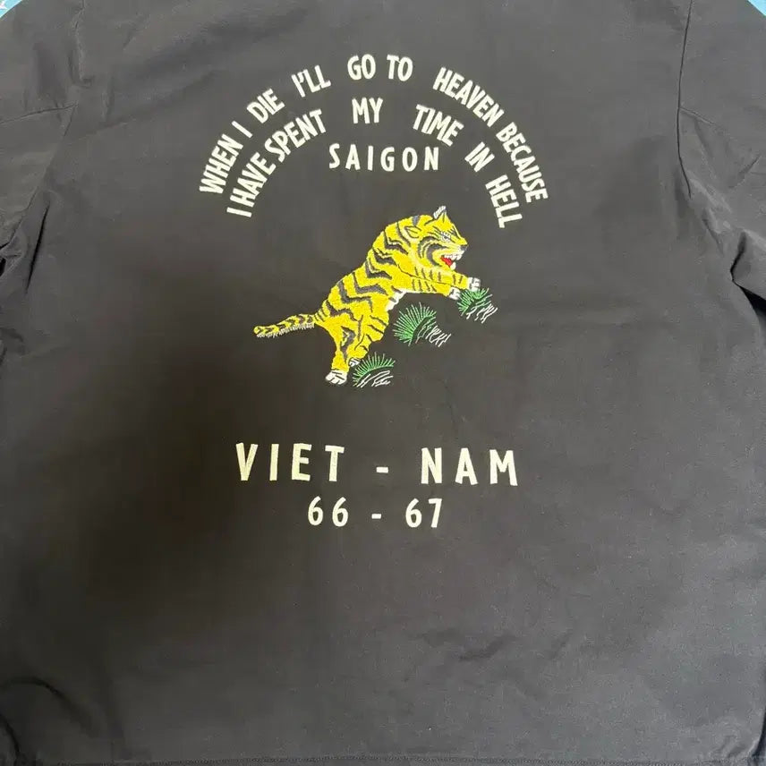 [BUNJANG] Outstanding Souvenir Drizzler Jacket / 아웃스탠딩 수베니어 드리즐러자켓 팝니다