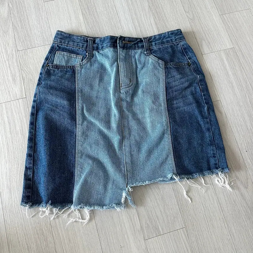 [BUNJANG] Two-Tone Denim Cutting Skirt - Size S / 투톤 데님 컷팅 스커트 S