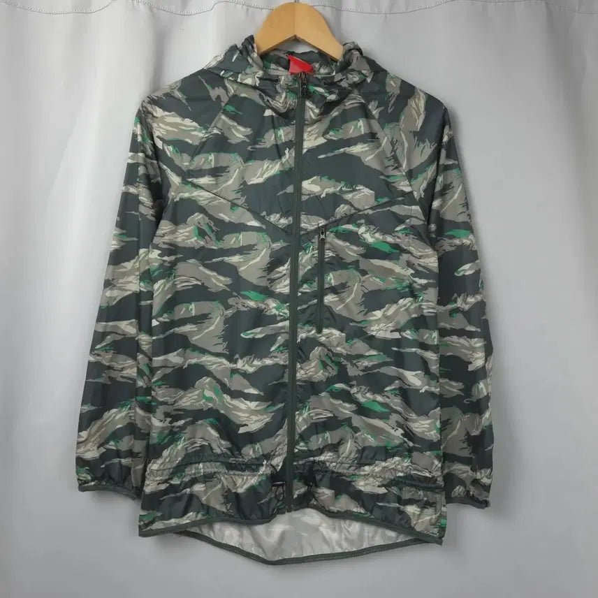 [BUNJANG] Nike Camo Long Windbreaker Jacket / 여S 나이키 카모 롱 바람막이 자켓
