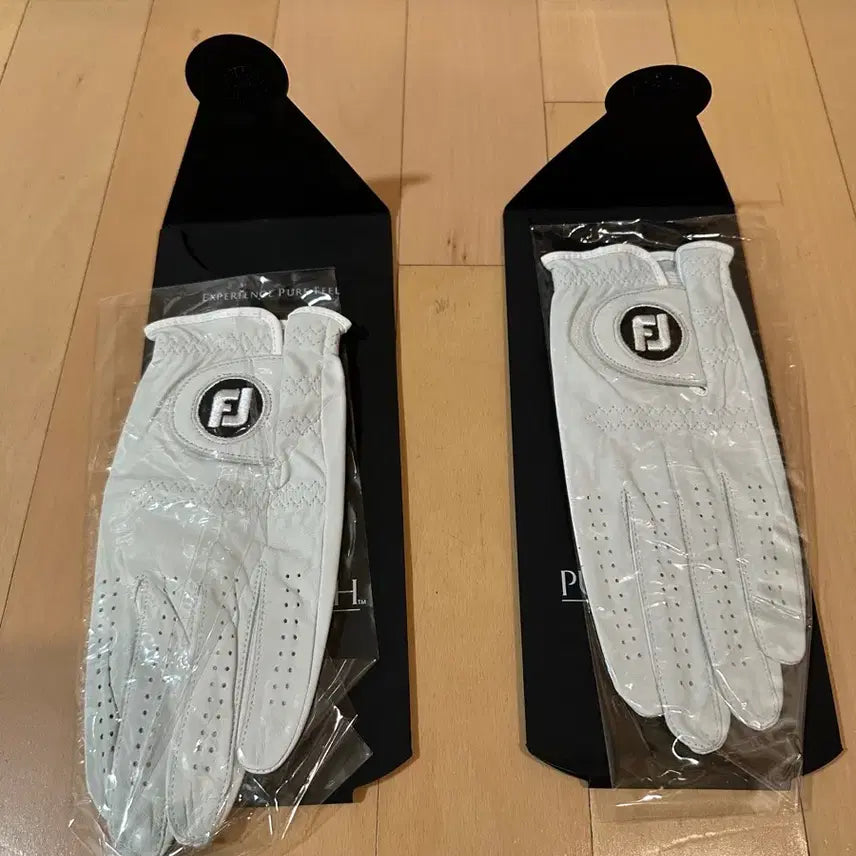 [BUNJANG] FootJoy PureTouch Golf Gloves White (Sizes 23, 24) / 풋조이 퓨어터치 골프 장갑 화이트 23,24호