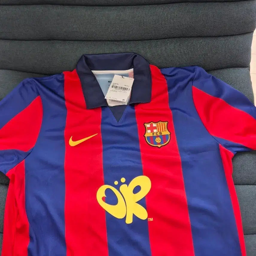 [BUNJANG] Olivia Rodrigo Barcelona Retro Jersey (L) / 바르셀로나 올리비아로드리고(L) 판매, 교환