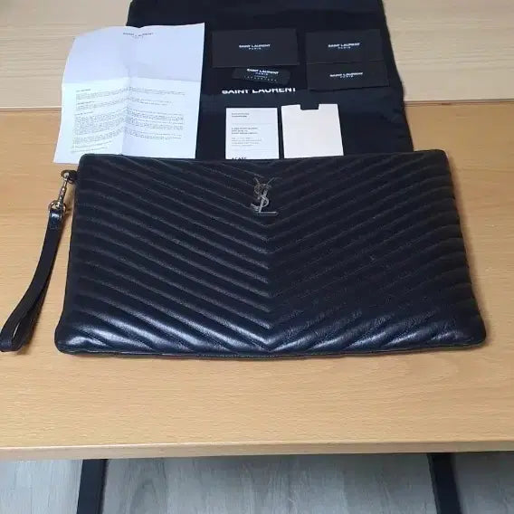 [BUNJANG] Saint Laurent Large Clutch Bag Silver Hardware / 입생로랑 생로랑 라지 클러치/클러치백 은장 정품S급(감정서O)