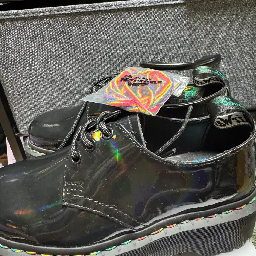 [BUNJANG] Dr. Martens 1461 Quad Rainbow Boots UK4 (230-240) / 닥터마틴 워커 1461 쿼드 레인보우 uk4 (230-240) 단종