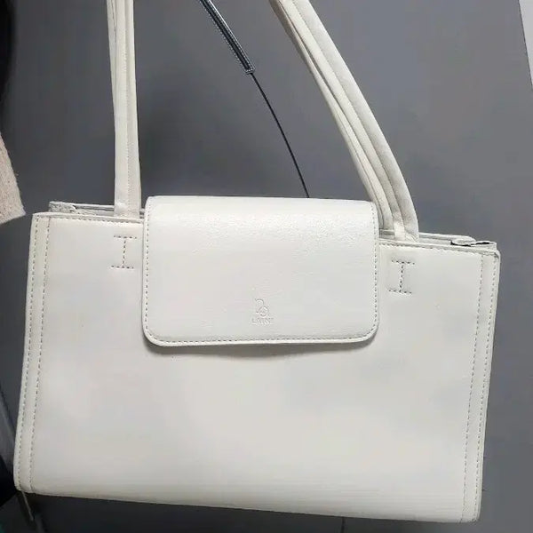 [BUNJANG] Ivory Shoulder Bag / 아이보리 숄더백