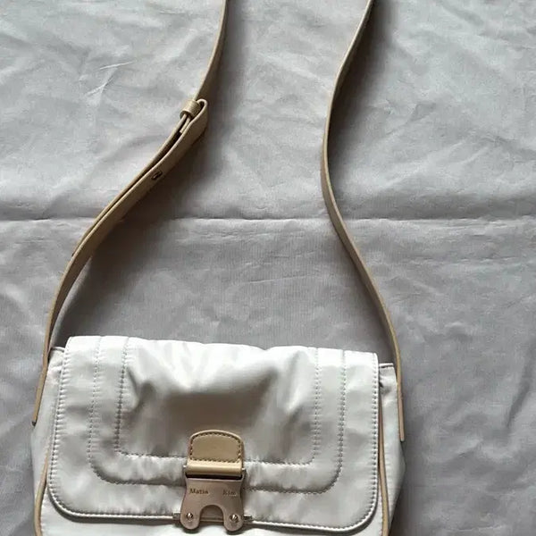 [BUNJANG] Matinkim Mini Buckle Bag White / 마뗑킴 미니 버클백 화이트