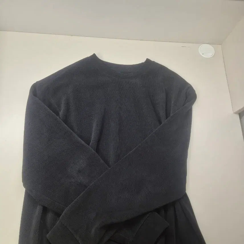 [BUNJANG] Dark Gray Sweatshirt / 다크 그레이 맨투맨