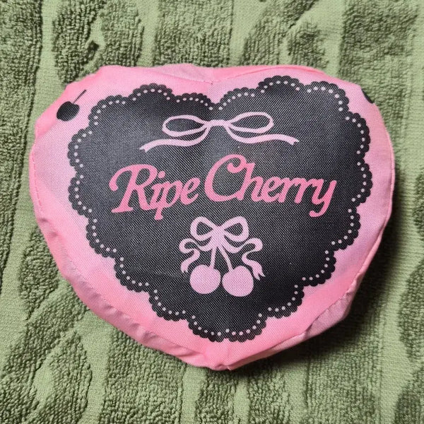 [BUNJANG] SEVENTEEN S.COUPS Ripe Cherry Heart Pouch / 세븐틴 에스쿱스 Ripe Cherry 하트 파우치