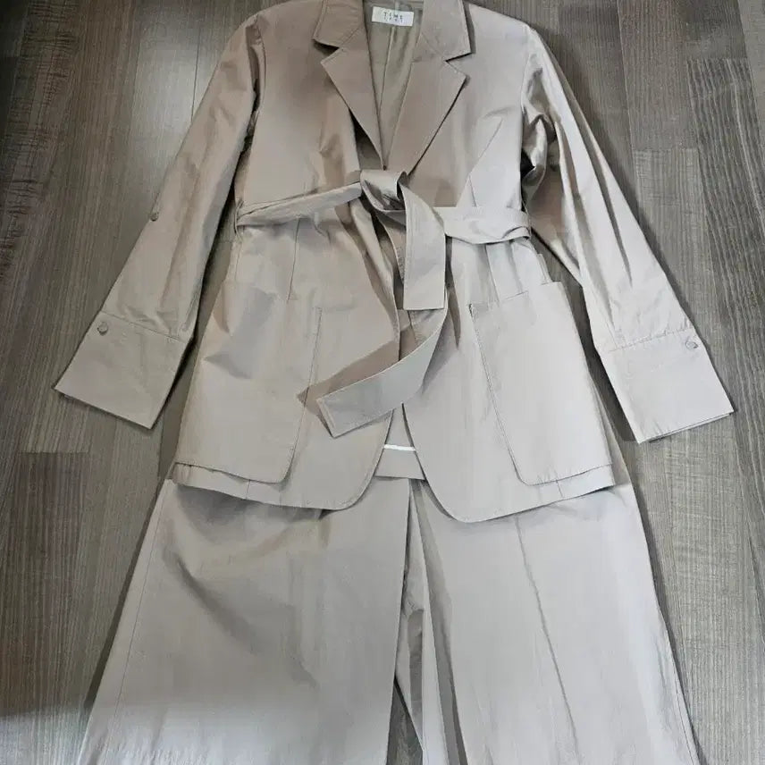 [BUNJANG] TIME (Hansem) Beige Jacket + Bermuda Pants Set / 정품) TIME 타임 한섬 자켓 + 버뮤다팬츠 세트 set 베이지 셋업