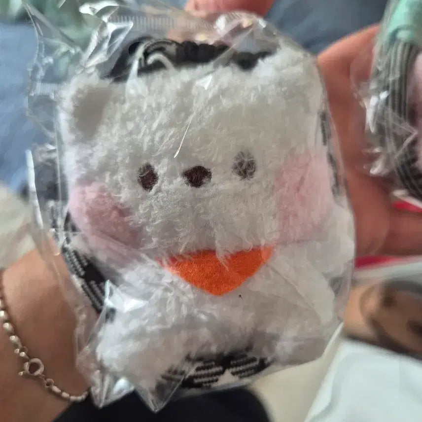 [BUNJANG] BT21 RJ Plush Keychain / BT21 RJ 키링인형