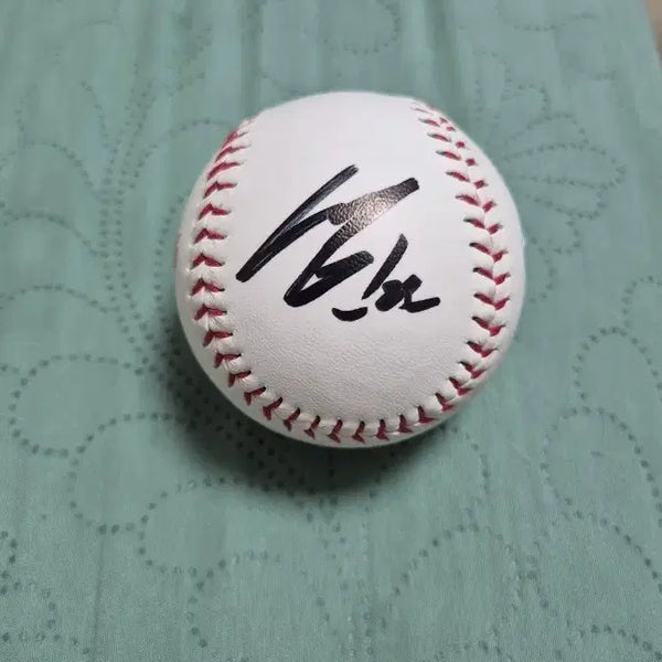 [BUNJANG] Lotte Giants Son Sung-bin Signed Baseball / 롯데자이언츠 손성빈선수 친필싸인볼