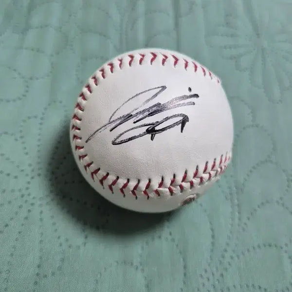 [BUNJANG] Hanwha Eagles Ryu Hyun-jin Autographed Baseball / 한화이글스 류현진선수 친필 싸인볼