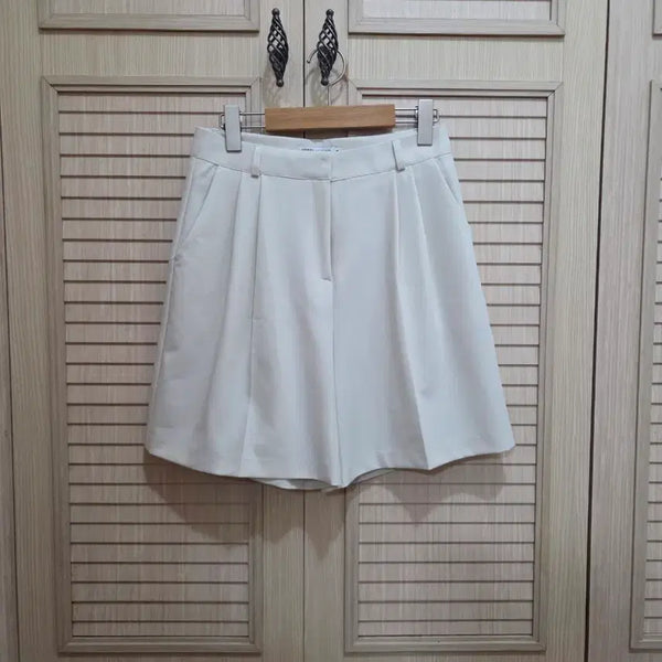 [BUNJANG] Merry Around Pintuck Shorts / MERRY AROUND핀턱 바지