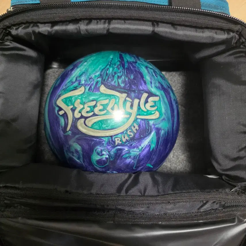 [BUNJANG] Motiv Freestyle Rush Bowling Ball / 모티브 Freestyle Rush 볼링공이에요