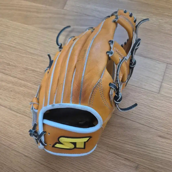 [BUNJANG] Storm Un-Grade Baseball Glove / 스톰 운등급 야구 글러브