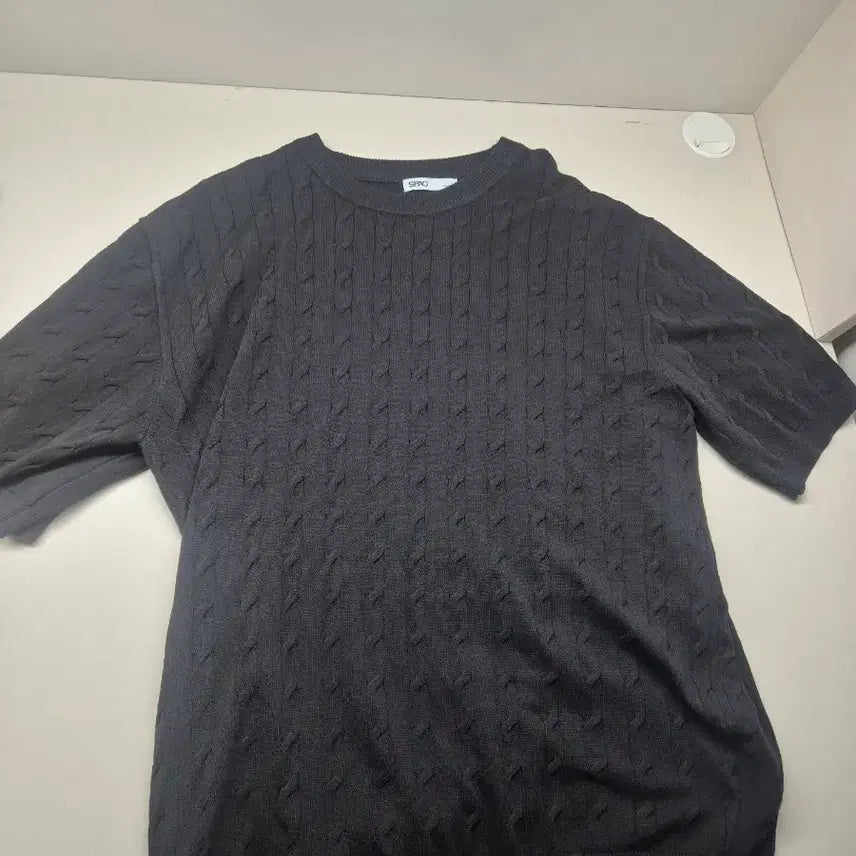 [BUNJANG] SPAO Black Cable Knit Short Sleeve / 스파오 블랙 케이블 니트 반팔