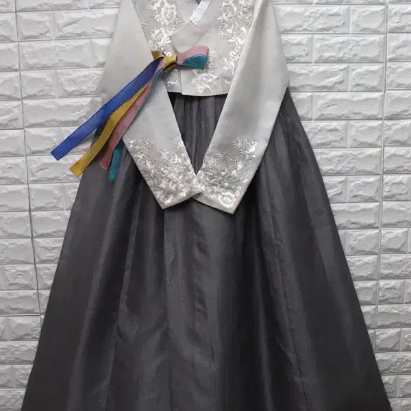 [BUNJANG] Women's Silk Hanbok Size 66M / 519 여성한복 본견한복 66M 키167-170/창고갤러리