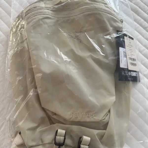 [BUNJANG] Arc'teryx Heliad 15 Backpack Seasalt / 아크테릭스 헬리아드 15 백팩 시솔트