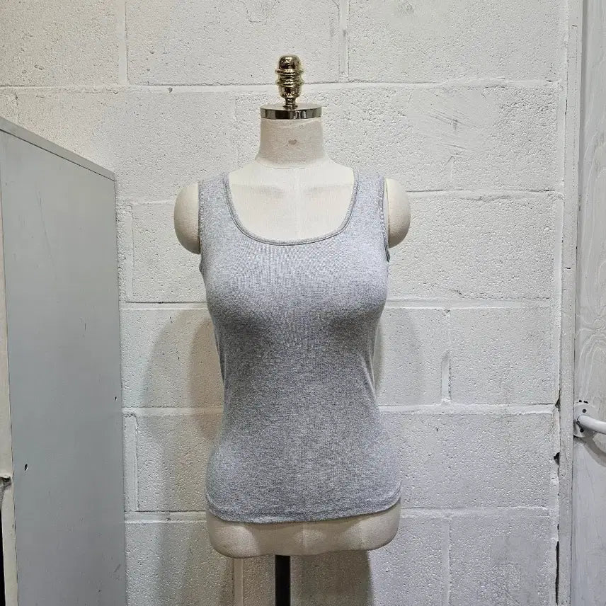 [BUNJANG] Soft Plain Built-in Bra Camisole - Light Gray / 캡내장 부드러운 무지 나시- 연그레이