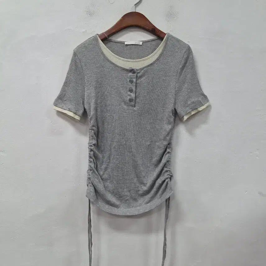 [BUNJANG] ZARA Shirring T-Shirt / ZARA 셔링 티셔츠