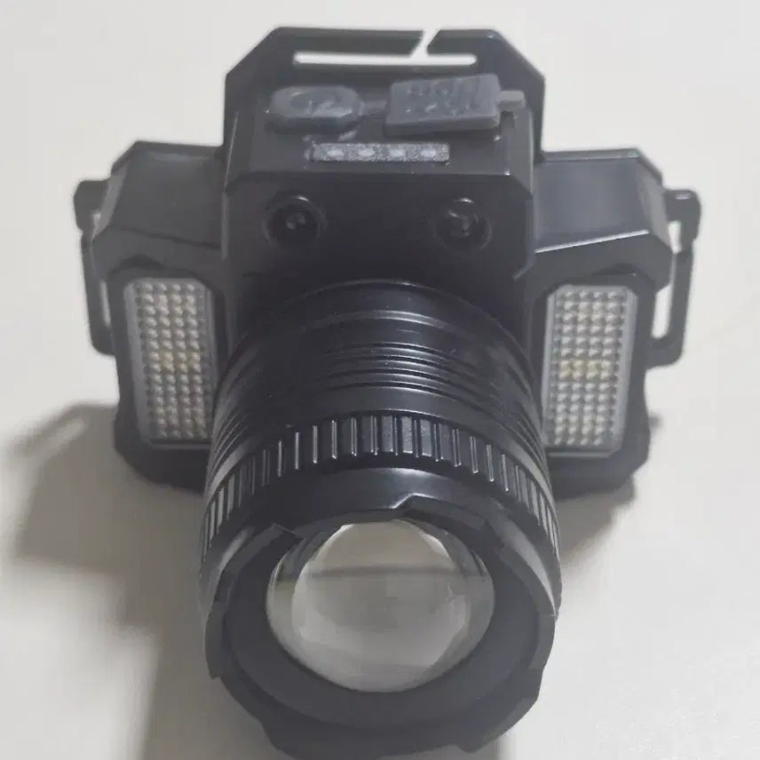 [BUNJANG] Headlamp and 4-LED Flashlight (Rechargeable) / 헤드랜턴 + 4구LED 후레쉬 (충전식 )
