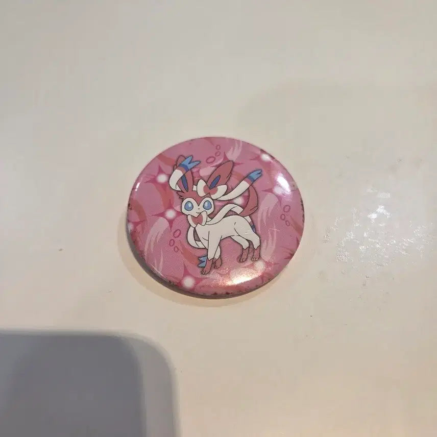 [BUNJANG] Pokemon Sylveon Badge / 포켓몬스터 님피아 뱃지