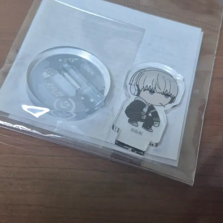 [BUNJANG] Wind Breaker Kazi Chuu Acrylic Stand / 윈브레 윈드브레이커 카지 렌 츄아스타 아크릴 스탠드