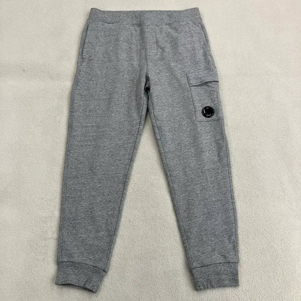 [BUNJANG] CP Company Lens Wappen Cargo Sweatpants Grey / CP컴퍼니 렌즈 와펜 카고 그레이 스웻팬츠