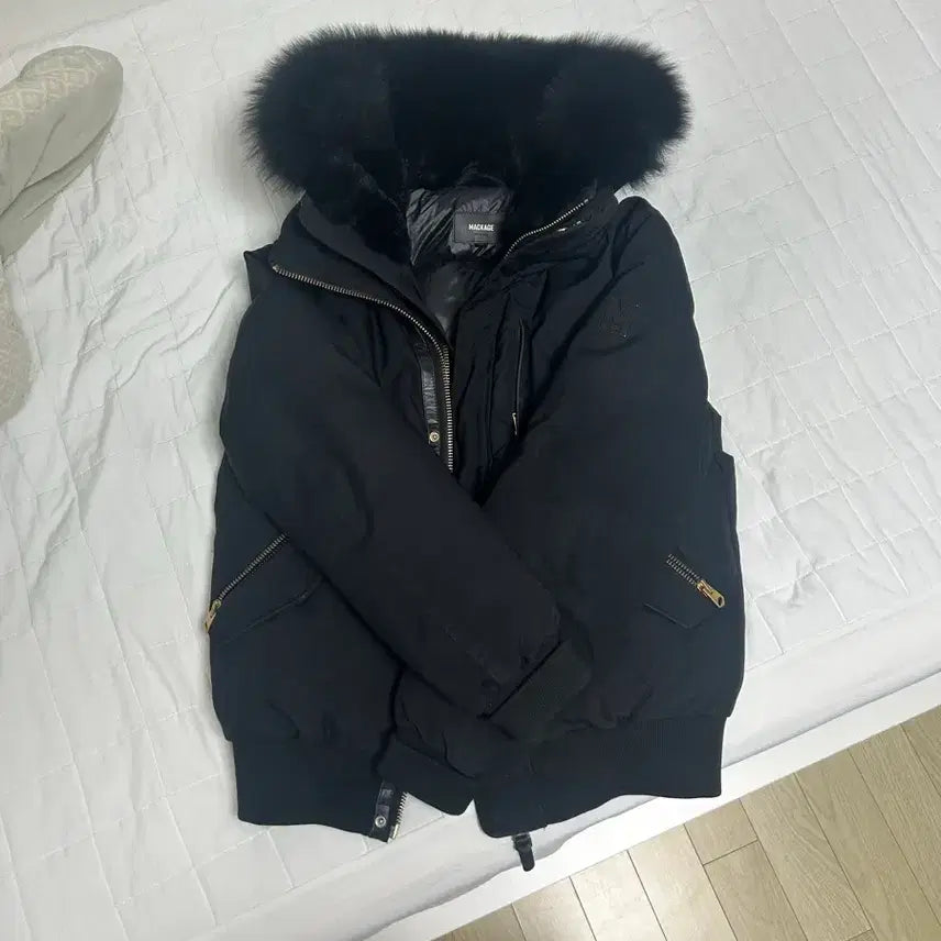 [BUNJANG] MACKAGE Hooded Down Jacket / 맥케이지 패딩