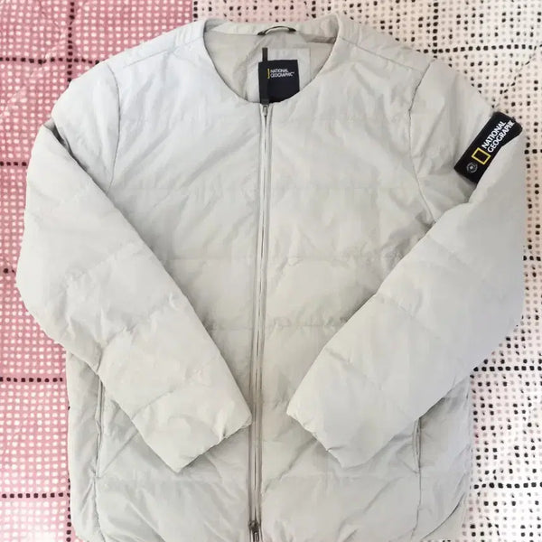 [BUNJANG] National Geographic Lightweight Down Jacket / 내셔널지오그래픽 경량 패딩 100 !! 내용꼭필독