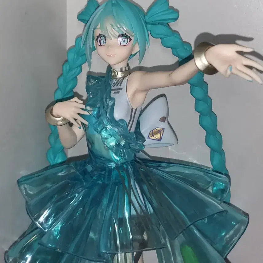 [BUNJANG] Hatsune Miku Emerald Gem Figure / 하츠네 미쿠 에메랄드 젬 피규어 판매합니다