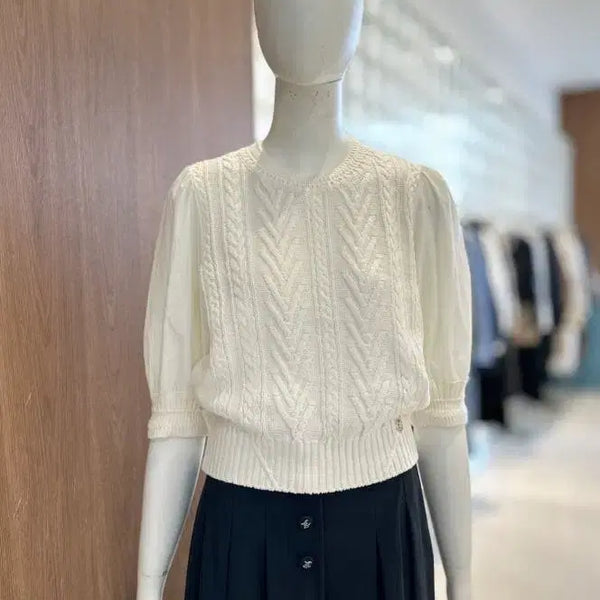 [BUNJANG] Jook Puff Sleeve Knit Blouse / 주크 퍼프 소매 니트블라우스