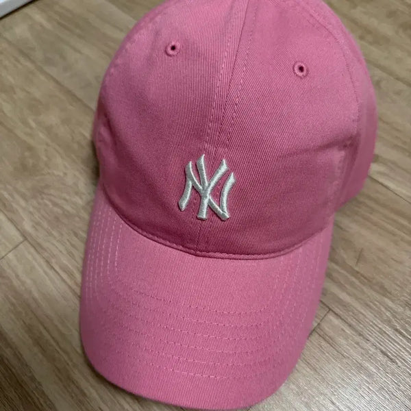 [BUNJANG] MLB Pink Ball Cap / [MLB]엠엘비 볼캡 핑크 새상품