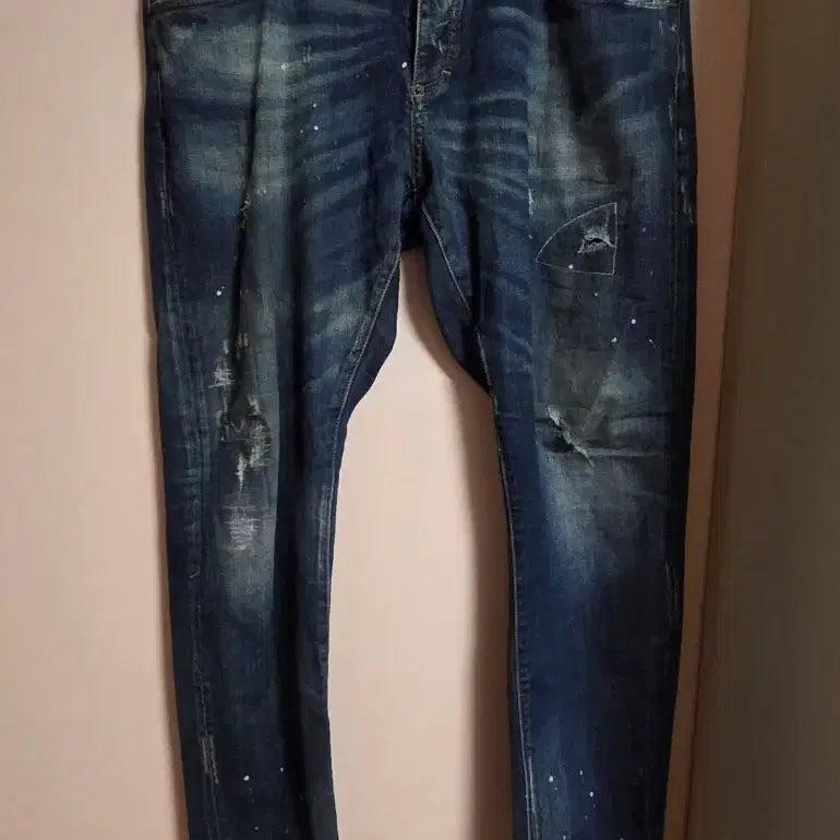 [BUNJANG] DSquared2 Jeans Washed Scratch Detail / 디스퀘어드2 청바지 워싱 스크래치
