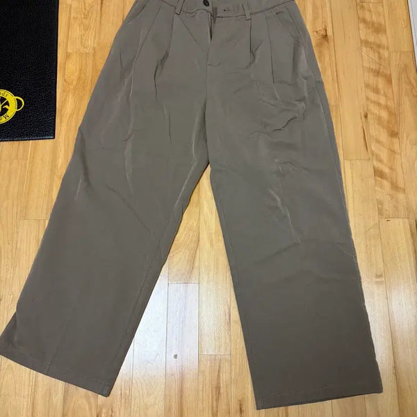 [BUNJANG] Light Brown Wide Slacks / 라이트 브라운 컬러 와이드 슬랙스