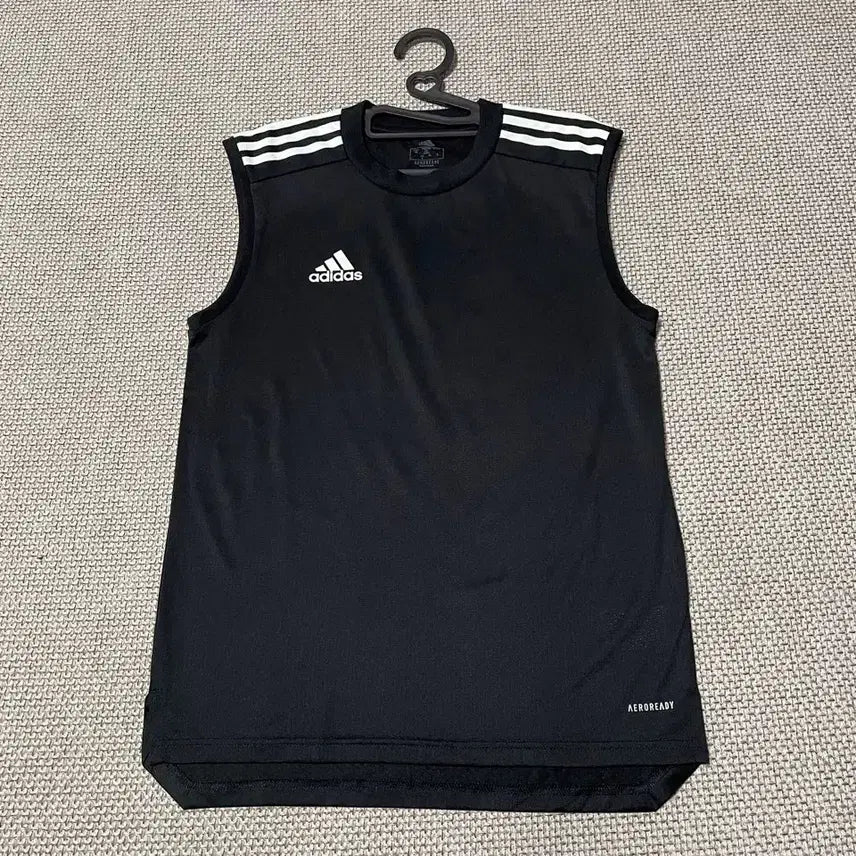 [BUNJANG] Adidas Functional Sleeveless Top M / M 아디다스 기능성 민소매 나시 B.8272