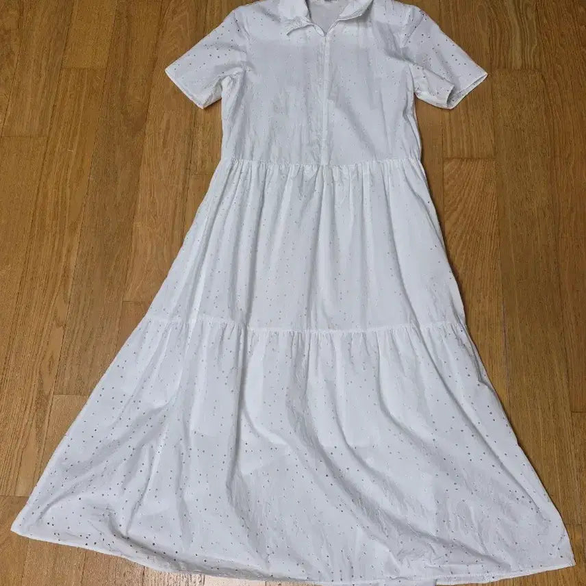 [BUNJANG] COS White Embroidered Shirt Dress / 코스화이트 펀칭 셔츠 원피스