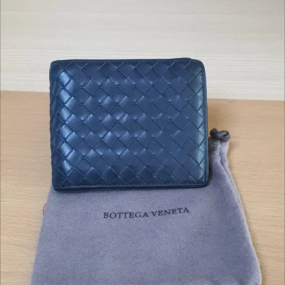 [BUNJANG] Bottega Veneta Bifold Wallet Dark Navy / 보테가베네타 반지갑/지갑 정품A급(감정O)