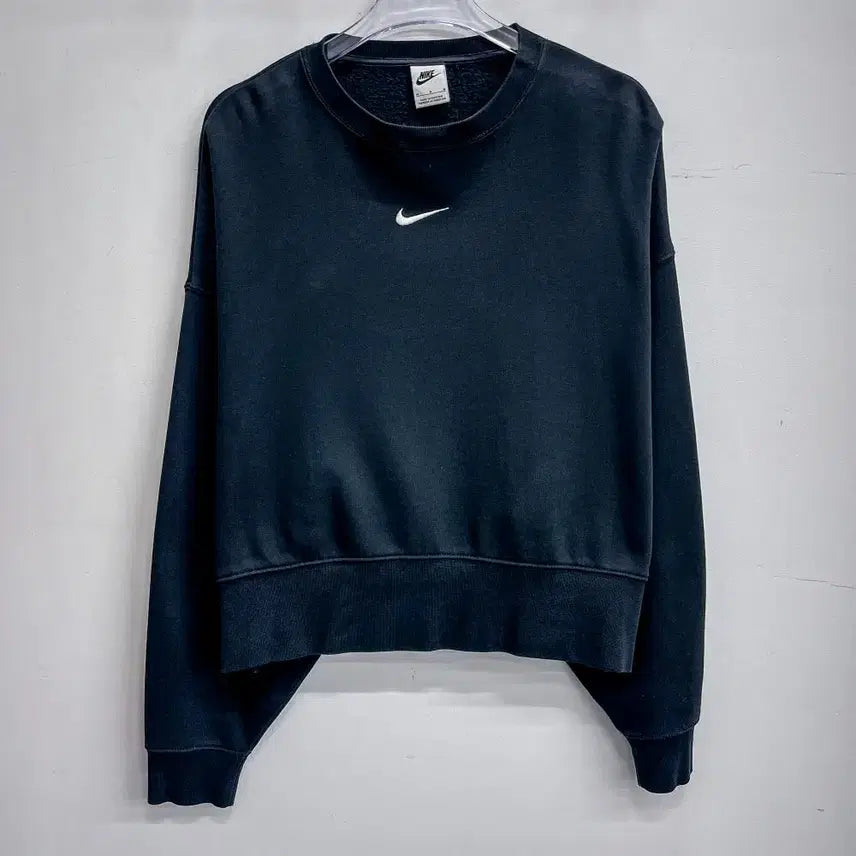 [BUNJANG] Nike Swoosh Cropped Sweatshirt (Korean M) / 나이키 스우시 크롭 맨투맨 (국내 M) AF908